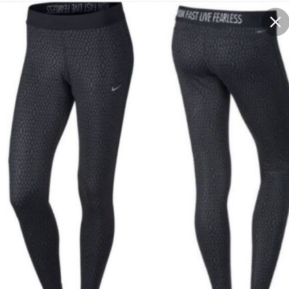 Nike black/gray polka‎ dot running cropped leggings size small